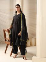 Women Liva Black Solid Kurta Comfort Pant Dupatta